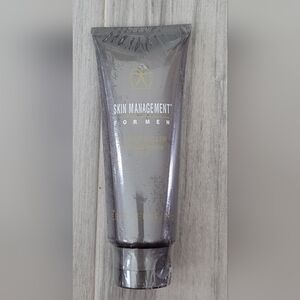 NEW SEALED. MARY KAY SKIN MANAGEMENT FOR MEN. OIL CONTROLLER WITH SPF OF 8. 3.5